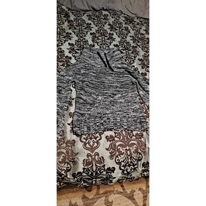 Rue 21 Size Large Black/white Long Sleeve Sweater Cowl Neck